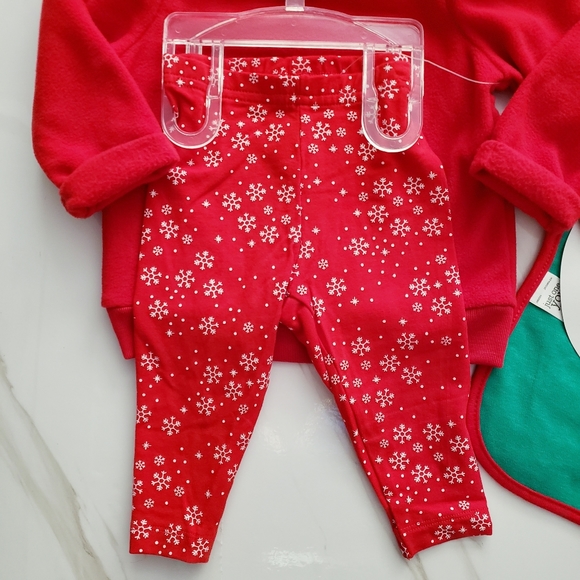Carter's Baby Lot Outfit and Bibs Sz. 6 Months - Picture 6 of 12